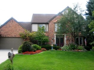 2525 Ulster Rd, Rochester Hills, MI 48309