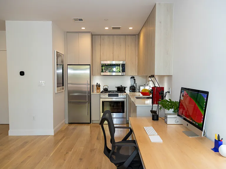 664 Jefferson Ave #3A — Photo 6