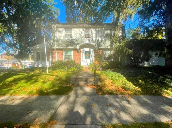 301 W Freedley St, Norristown, PA 19401