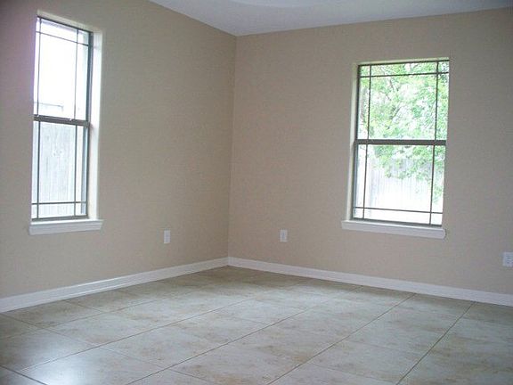 5th image of 217 N 48th St