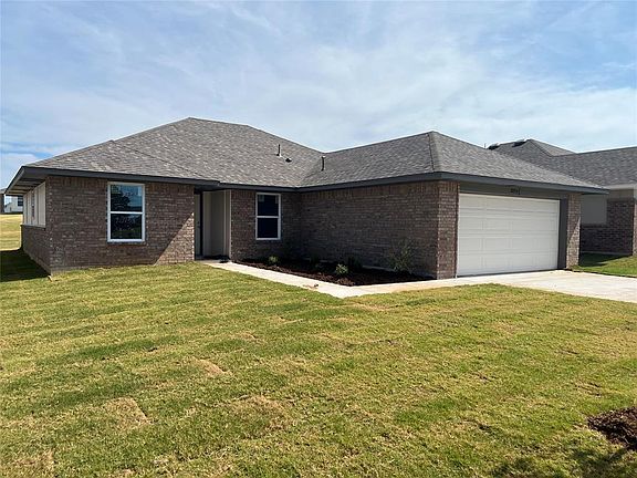 3rd image of 20754 Brush Creek Blvd