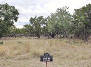 141 Center Oaks Ct, Kerrville, TX 78028