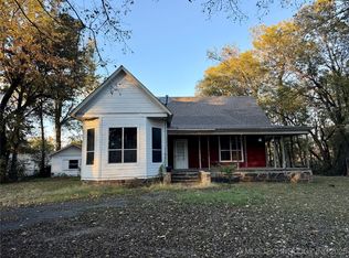 921 E Church St, Wagoner, OK 74467