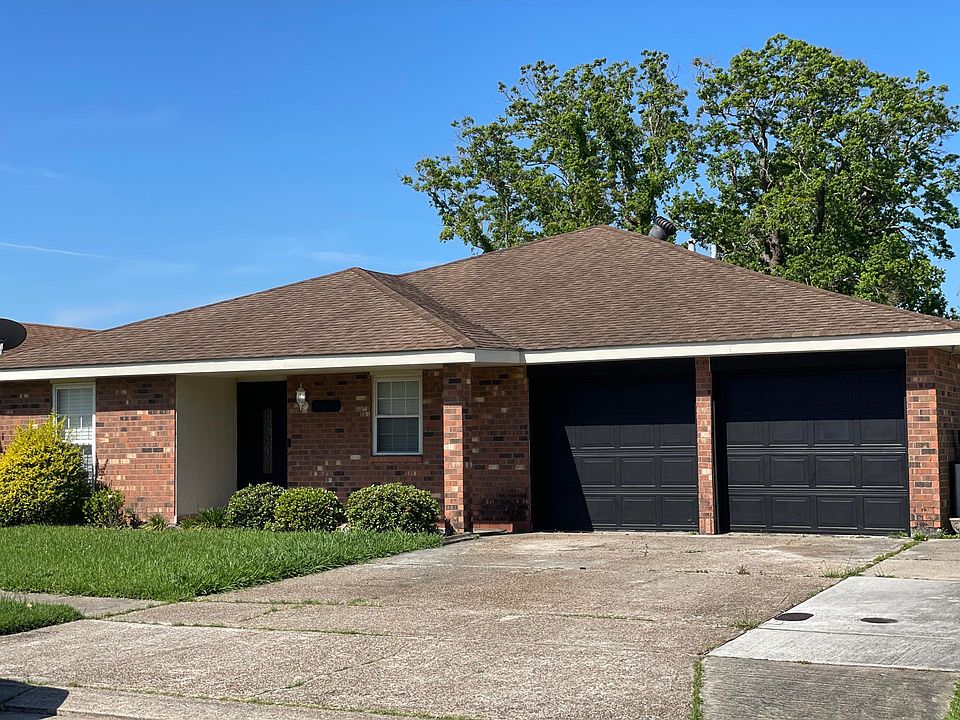 1st image of 2404 Romig Dr
