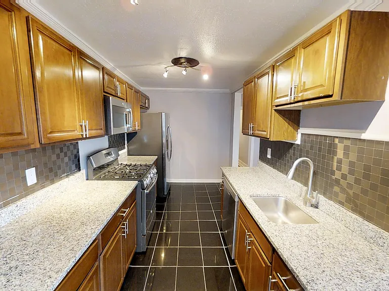 105 Comstock Ave #3 — Photo 3