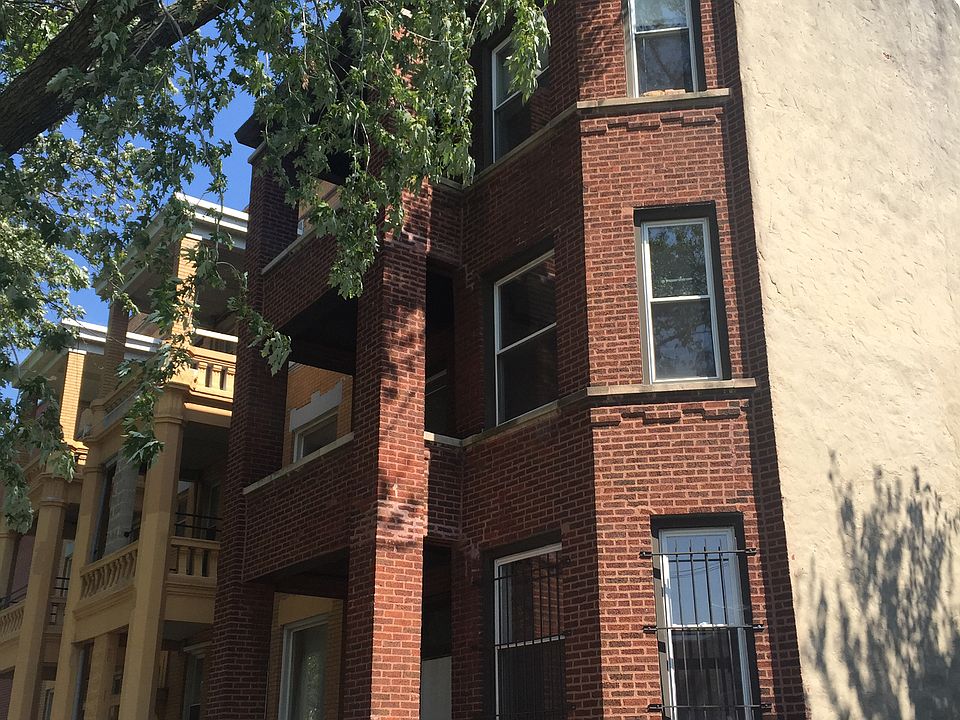 1st image of 6239 S Ellis Ave APT 1