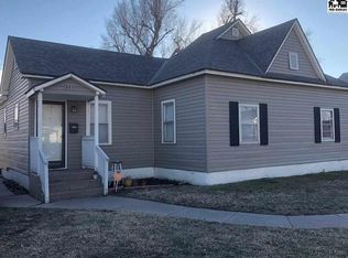 203 W 7th Ave, Hutchinson, KS 67501
