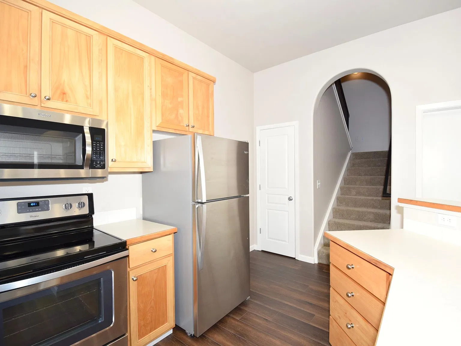 2 bed, 1220 sqft, $2,199 — Photo 3
