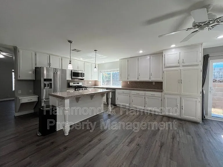 5716 Bloomfield St — Photo 8