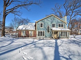 691 Bent Ridge Ln, Elgin, IL 60120