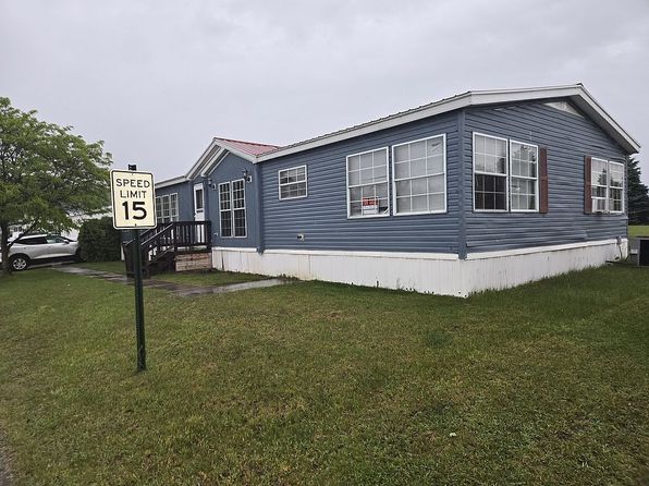 828 Buttonwood Dr