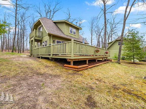 3rd image of 854 Golf Cottage Dr