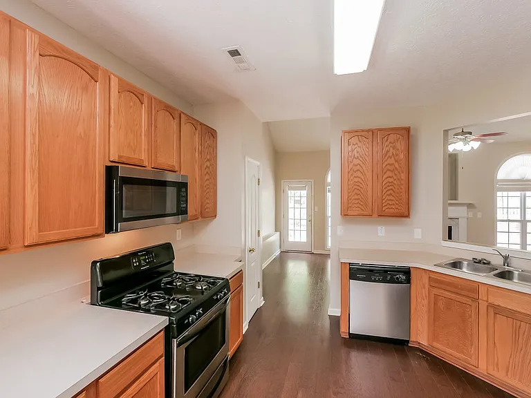 11 Harpers Farm Dr — Photo 7