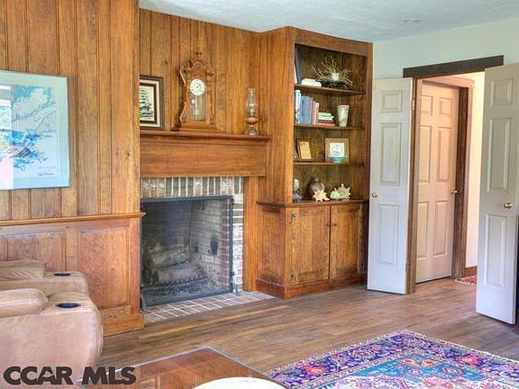 2nd image of 1206 Deerfield Dr
