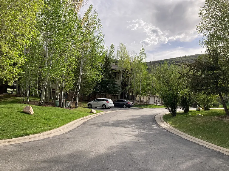 1600 Pinebrook Blvd #F9 — Photo 14
