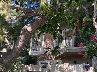 2nd image of 2473 Loma Vista St