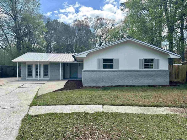 13678 E Jolissaint Dr, Baton Rouge, LA 70810