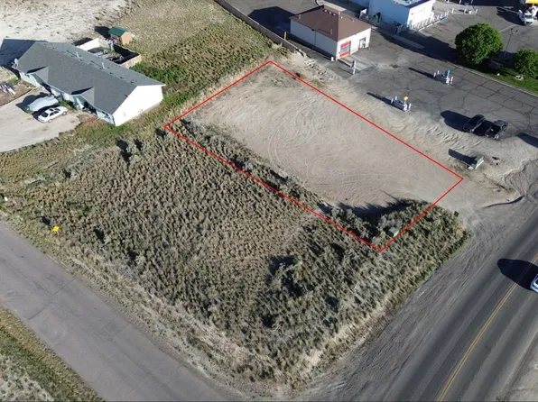 241 Country Club Pkwy, Spring Creek, NV 89815