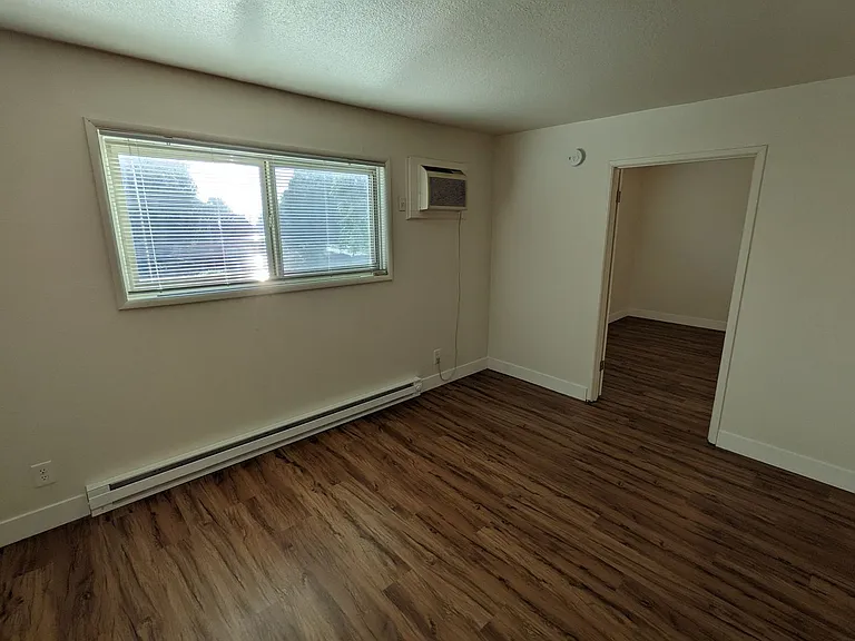 Watergate Apartments — Photo 68