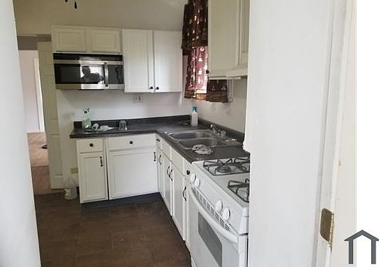 1st image of 7258 S Cornell Ave