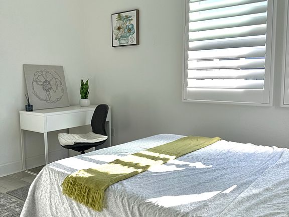 5th image of 11016 Mont Blanc Dr