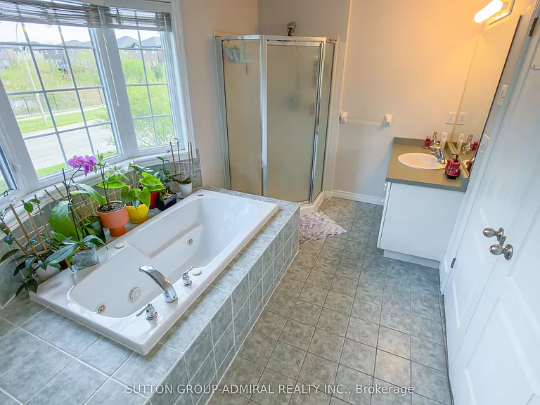 232 Stonehenge Dr #40 — Photo 8