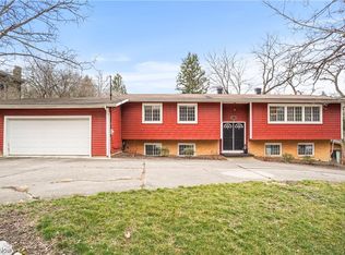 1090 N Portage Path, Akron, OH 44313