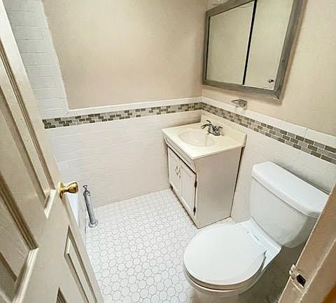 4th image of 74-15 85th Dr #2