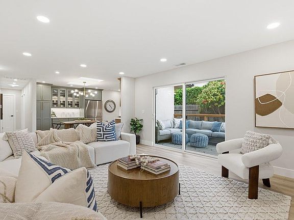 4th image of 724 Circle Ct