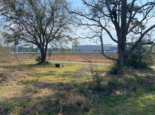 5117 Frison Ave, Moss Point, MS 39563