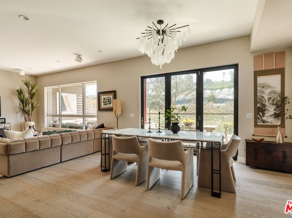 12765 W Bluff Creek Dr #1, Los Angeles — photo 1