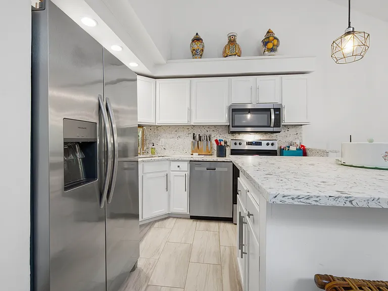 213 Ledge Dr — Photo 4