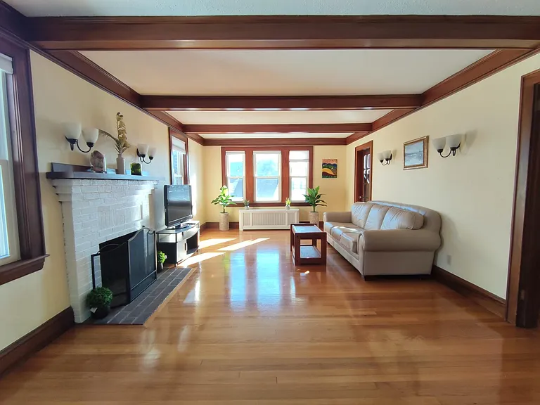 81 Columbus Ave #2 — Photo 1