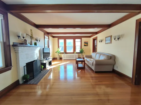 81 Columbus Ave #2, Waltham, MA 02451