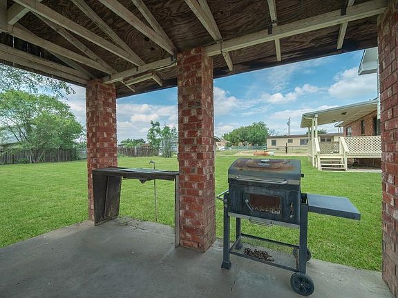 5th image of 205 Vista Hermosa