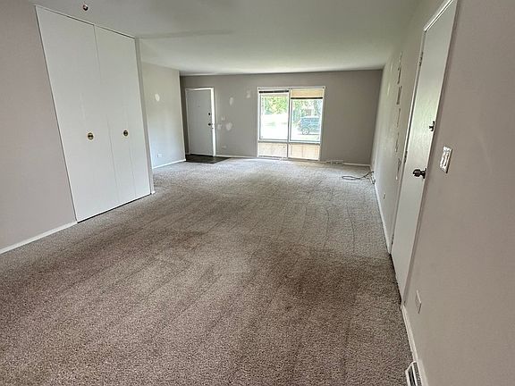 3rd image of 10146 151st St