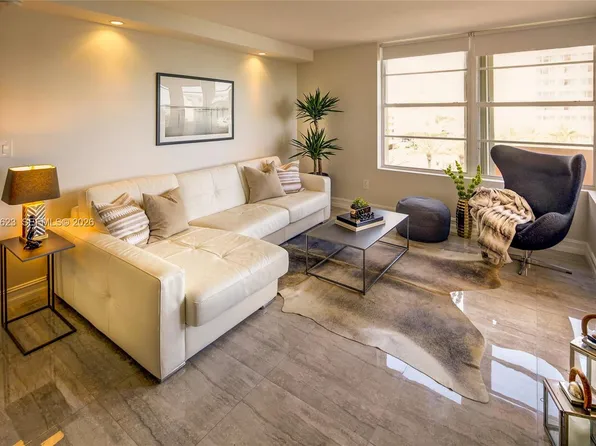 2899 Collins Ave APT 617, Miami Beach, FL 33140