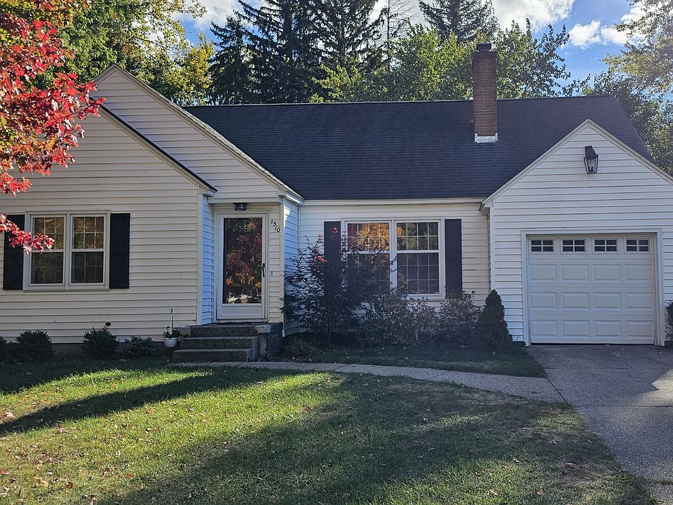 1st image of 1510 Lancashire Dr SE