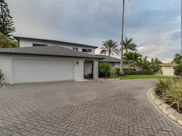 585 108th Ave N, Naples, FL 34108