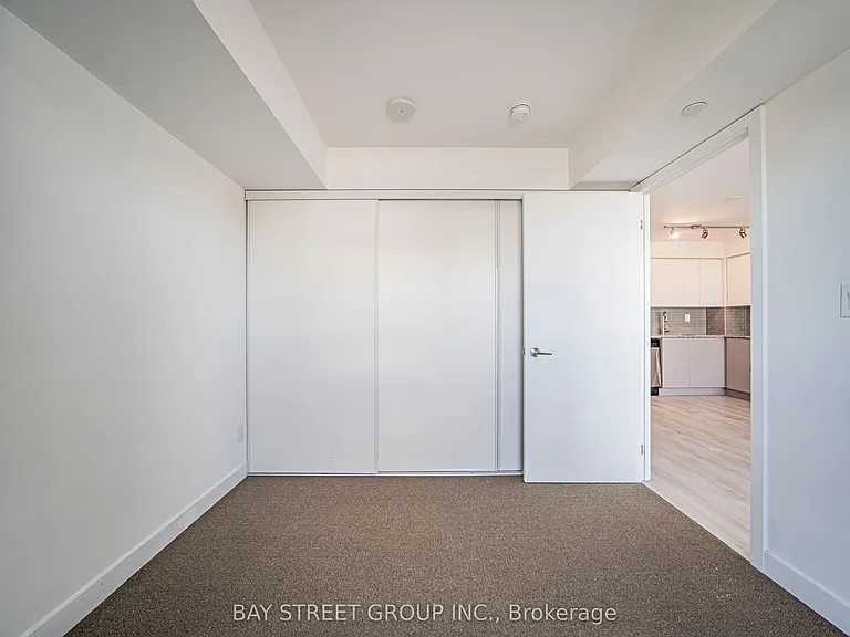 160 Flemington Rd #1020 — Photo 45