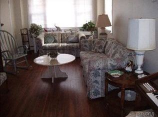 618 E Penn St, Long Beach, NY 11561