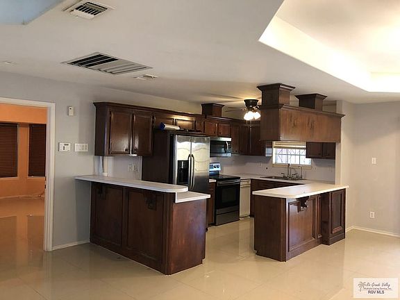 2nd image of 535 Habana St