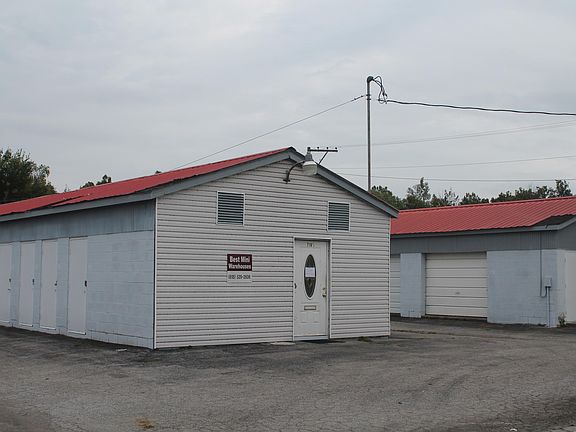 2nd image of 710 1/2 E Main St