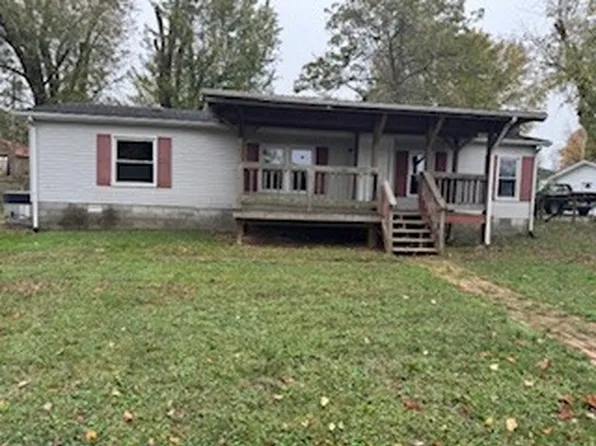 214 Edgewood St, Lafayette, TN 37083