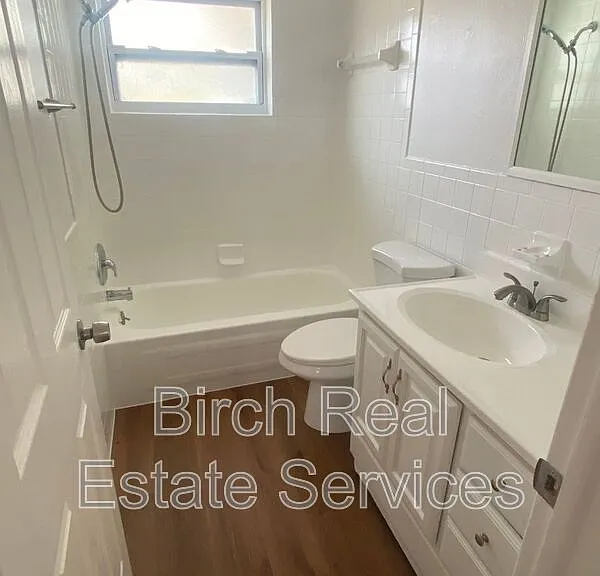 4813 Elmwood St — Photo 14