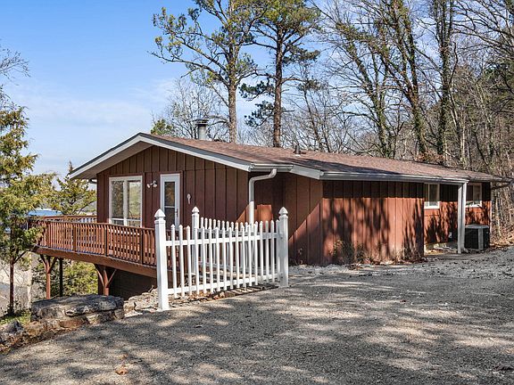 2nd image of 35 Hattie Avenue