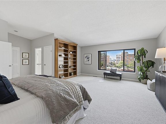 5th image of 401 College Pl APT 24