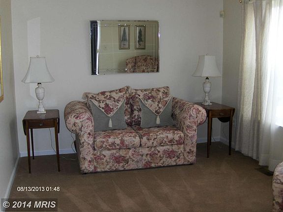 3rd image of 805 Oaklawn Dr