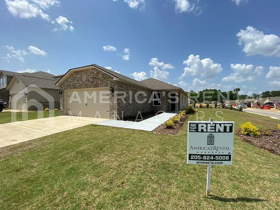 52 Cottage Ln