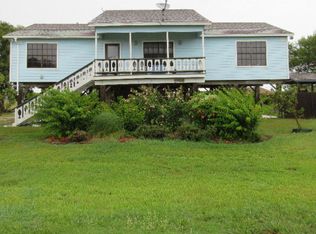 46 Concho Dr, Palacios, TX 77465